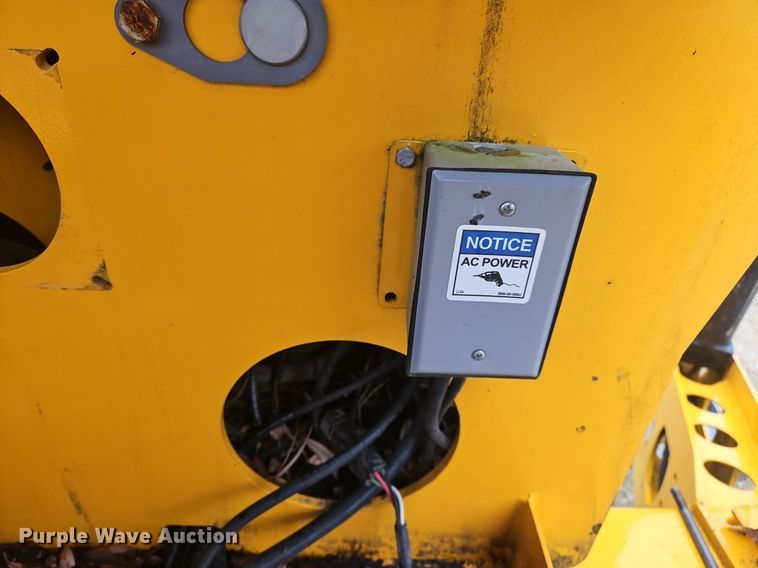 image for item OJ9848 2019 Biljax 5533A boom lift