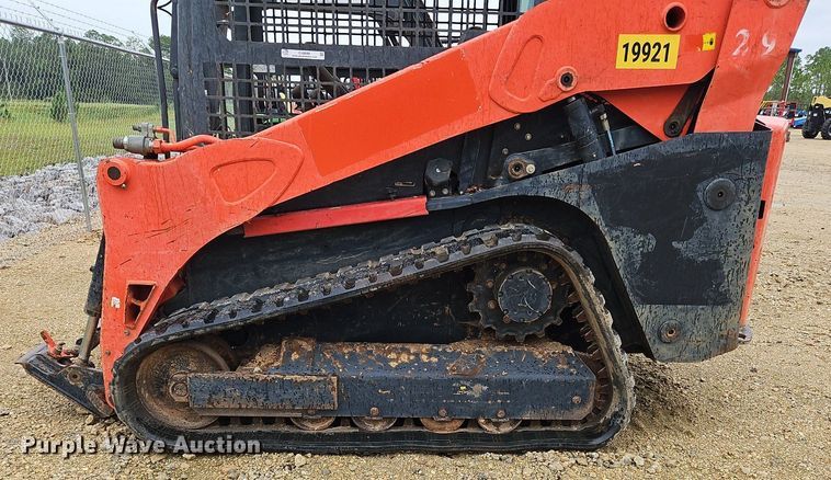 image for item OJ9849 2019 Kubota SVL75-2 tracked skid steer loader
