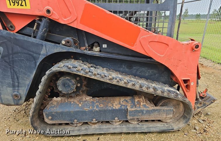 image for item OJ9849 2019 Kubota SVL75-2 tracked skid steer loader
