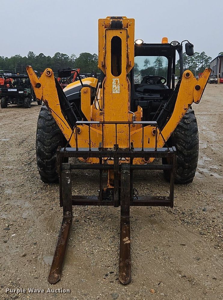 image for item OJ9851 2012 JCB  510-56 telehandler
