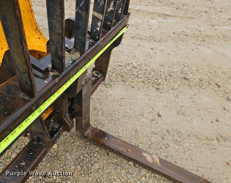 image for item OJ9851 2012 JCB  510-56 telehandler