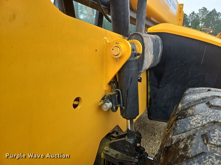 image for item OJ9851 2012 JCB  510-56 telehandler