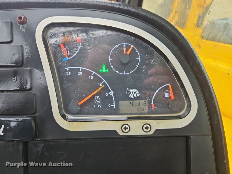 image for item OJ9851 2012 JCB  510-56 telehandler