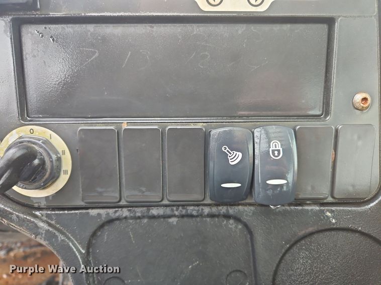 image for item OJ9851 2012 JCB  510-56 telehandler