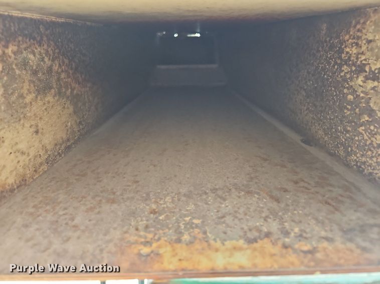 image for item OJ9854 2017 FINN B70T straw blower