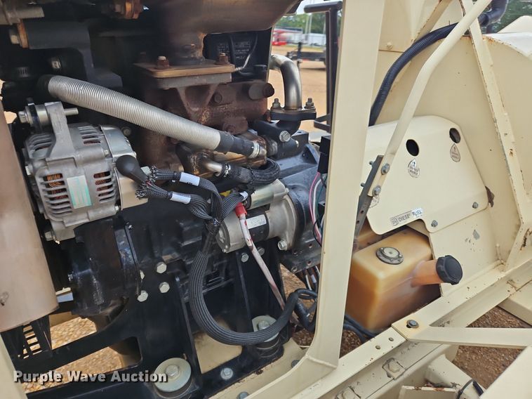 image for item OJ9854 2017 FINN B70T straw blower