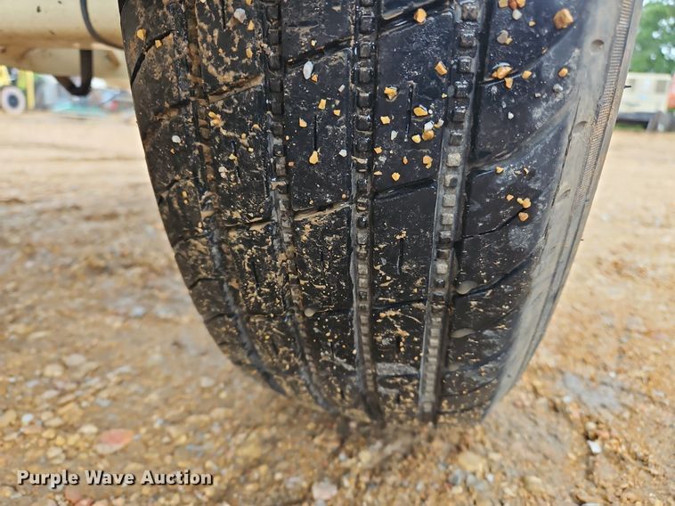 image for item OJ9854 2017 FINN B70T straw blower