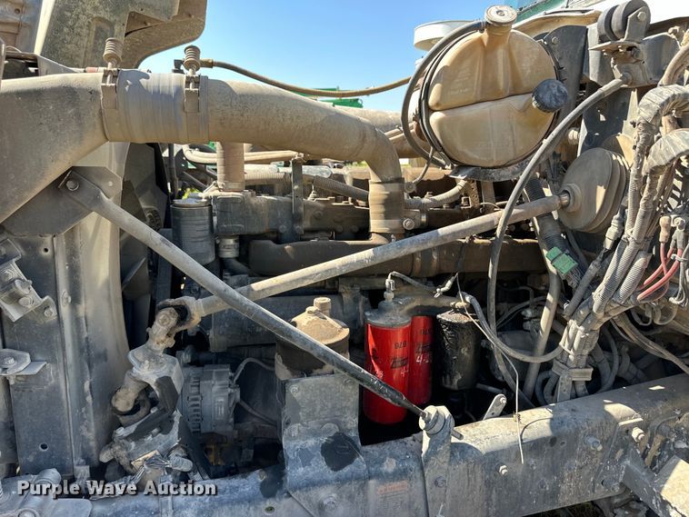 image for item OM9586 1999 Mack RD690S ready mix truck