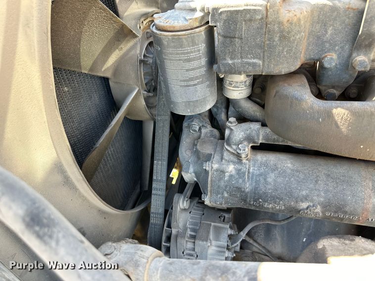 image for item OM9586 1999 Mack RD690S ready mix truck