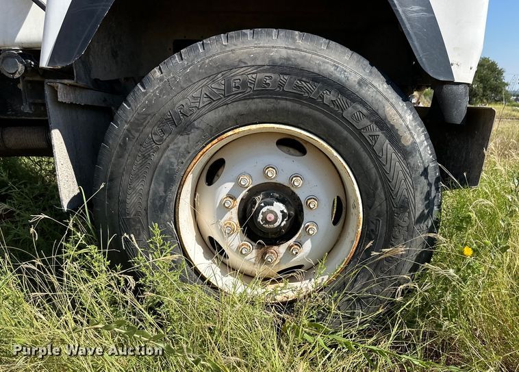 image for item OM9586 1999 Mack RD690S ready mix truck