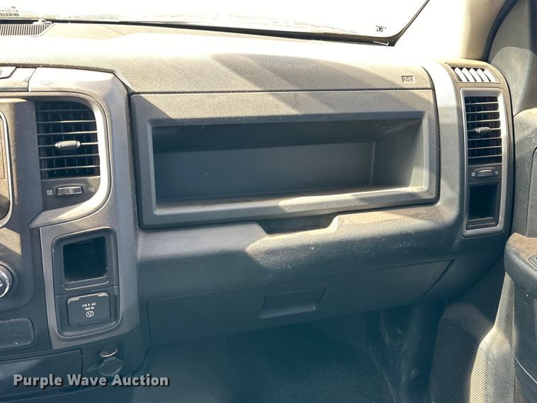 image for item DD3196 2013 Dodge Ram 1500 Crew Cab pickup truck