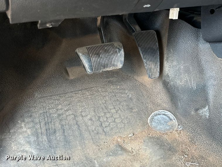 image for item DD3196 2013 Dodge Ram 1500 Crew Cab pickup truck