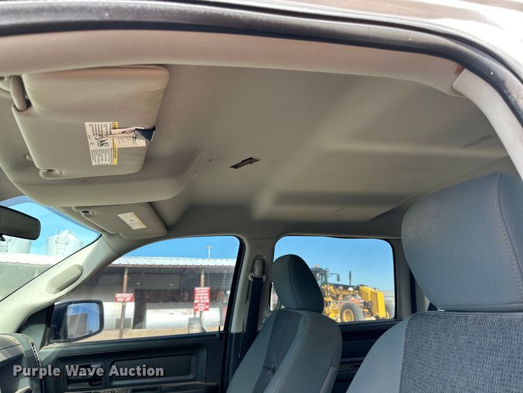 image for item DD3196 2013 Dodge Ram 1500 Crew Cab pickup truck