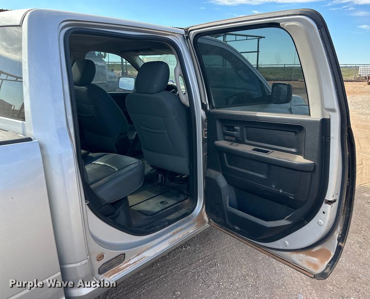 image for item DD3196 2013 Dodge Ram 1500 Crew Cab pickup truck