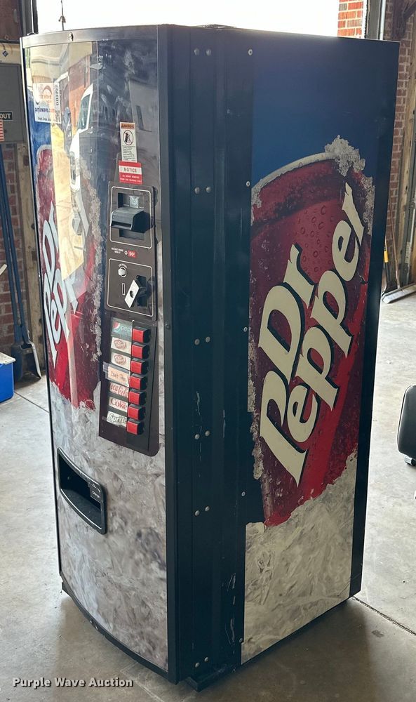 image for item DD3222 Dixie Narco DN276EV4 vending machine 