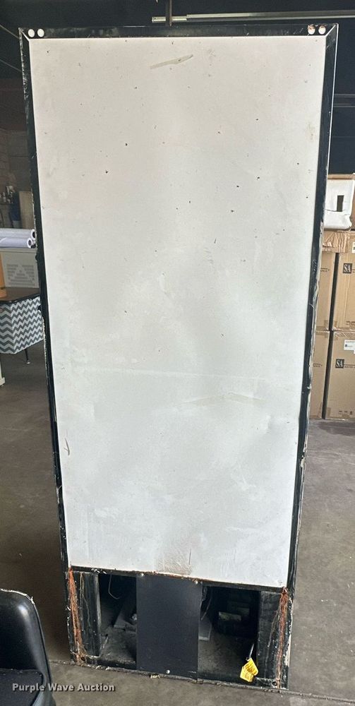 image for item DD3222 Dixie Narco DN276EV4 vending machine 