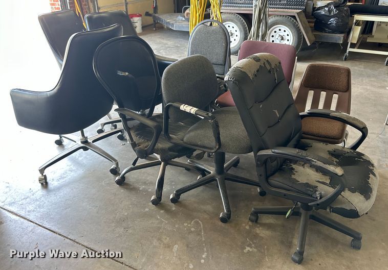 image for item DD3223 (13) chairs 