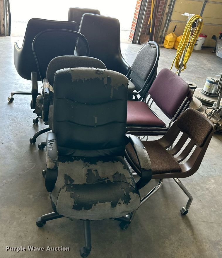 image for item DD3223 (13) chairs 