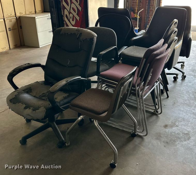 image for item DD3223 (13) chairs 