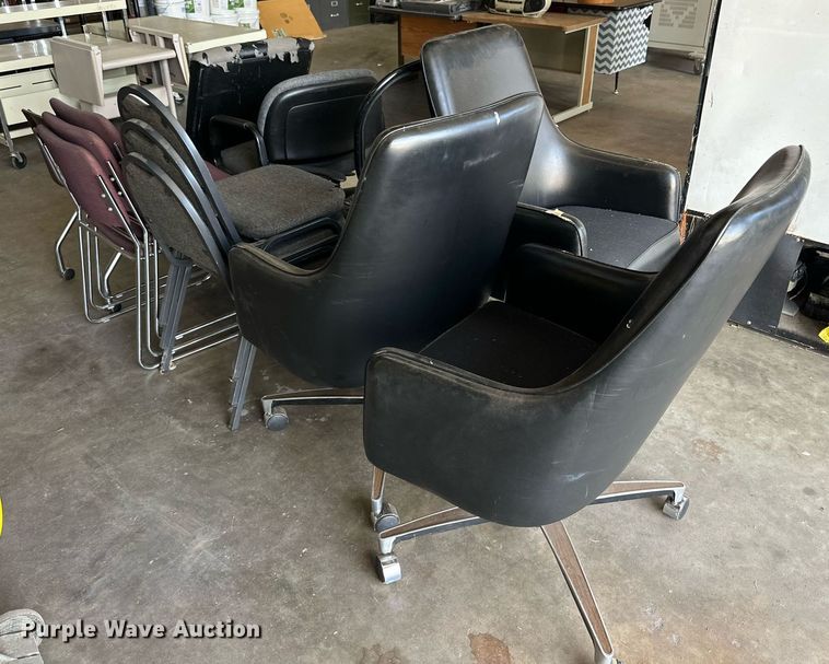 image for item DD3223 (13) chairs 