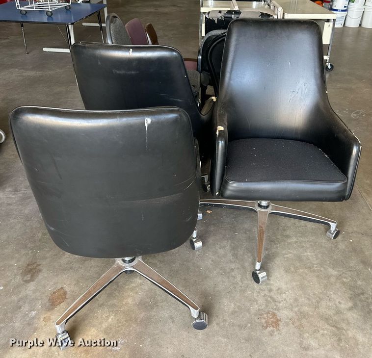 image for item DD3223 (13) chairs 