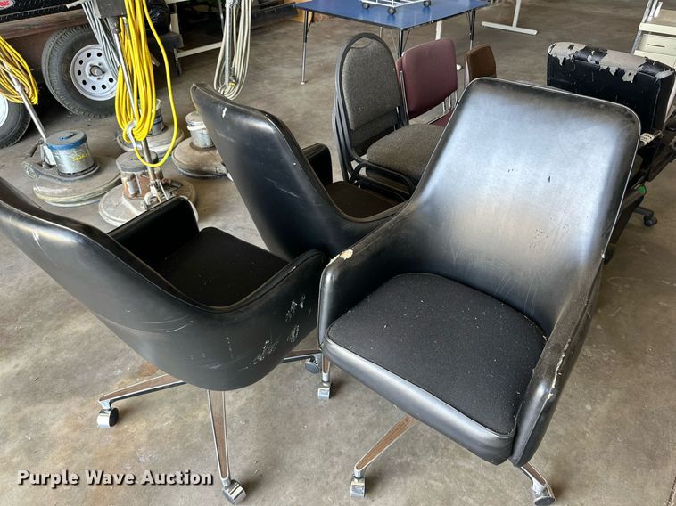 image for item DD3223 (13) chairs 