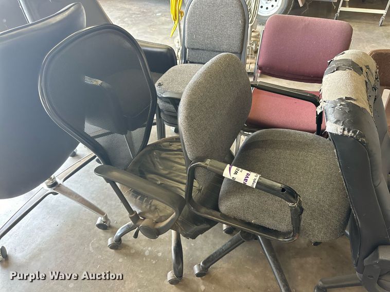 image for item DD3223 (13) chairs 