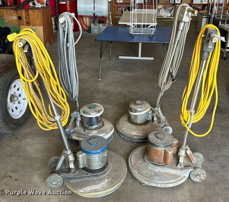 image for item DD3224 (4) floor buffers