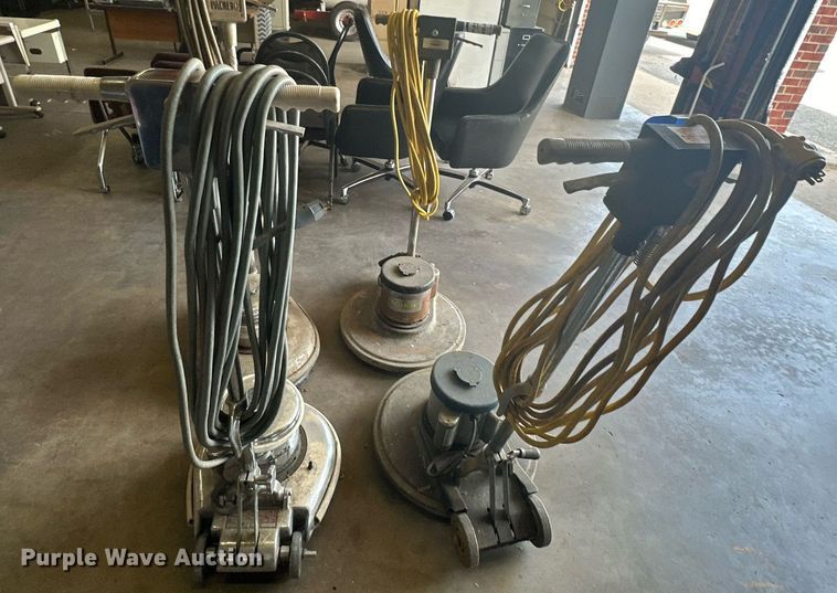 image for item DD3224 (4) floor buffers