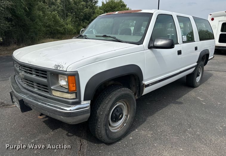 image for item DF8427 1997 Chevrolet Suburban 2500 SUV