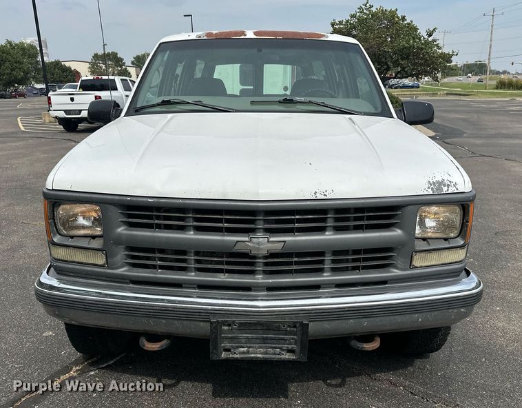 image for item DF8427 1997 Chevrolet Suburban 2500 SUV