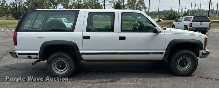 image for item DF8427 1997 Chevrolet Suburban 2500 SUV