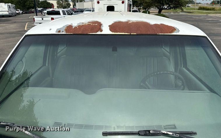 image for item DF8427 1997 Chevrolet Suburban 2500 SUV