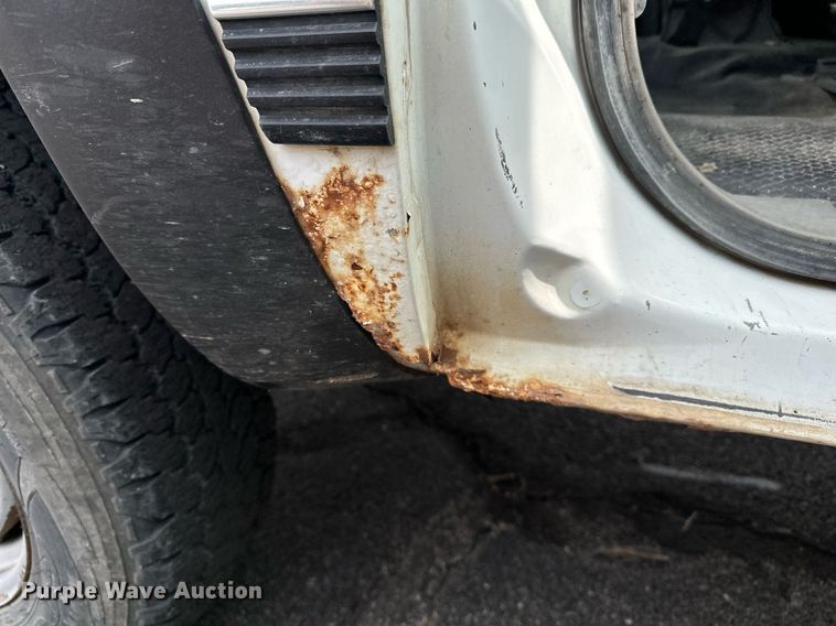 image for item DF8427 1997 Chevrolet Suburban 2500 SUV