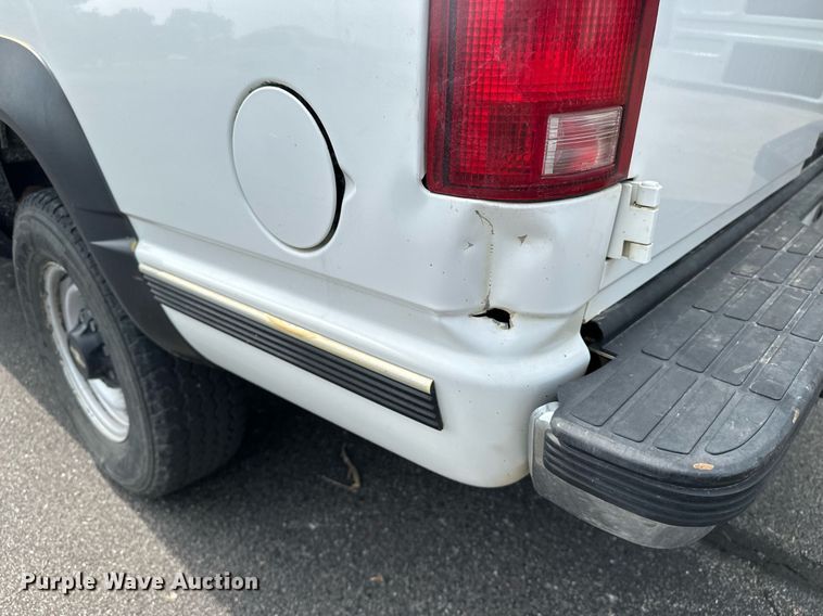 image for item DF8427 1997 Chevrolet Suburban 2500 SUV