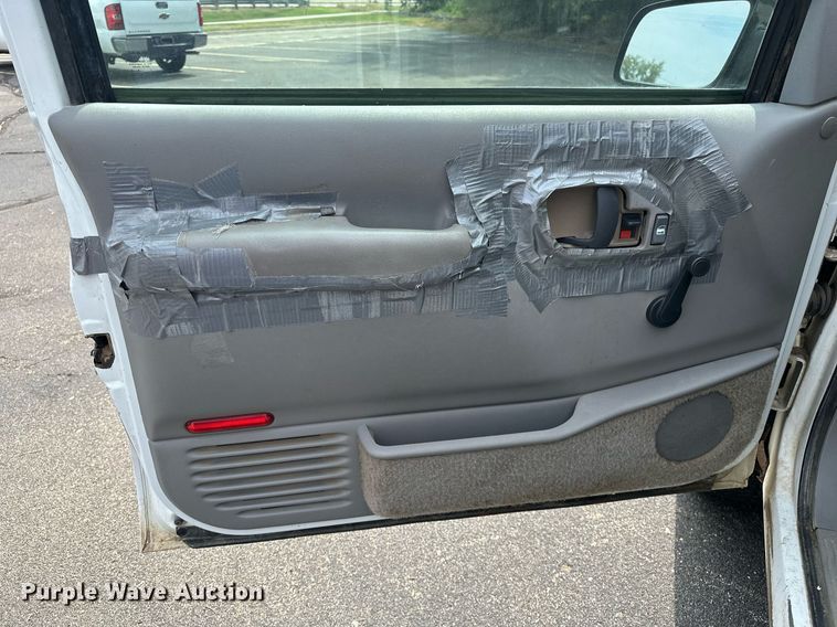 image for item DF8427 1997 Chevrolet Suburban 2500 SUV