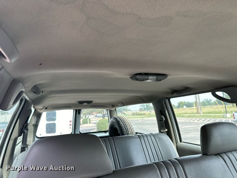 image for item DF8427 1997 Chevrolet Suburban 2500 SUV