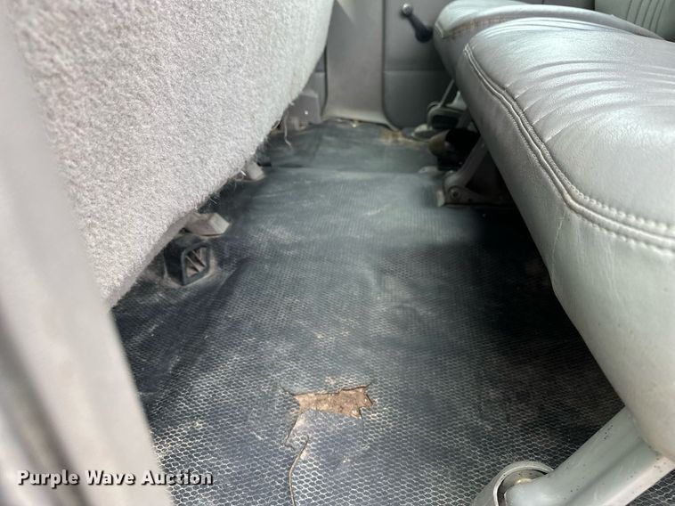 image for item DF8427 1997 Chevrolet Suburban 2500 SUV