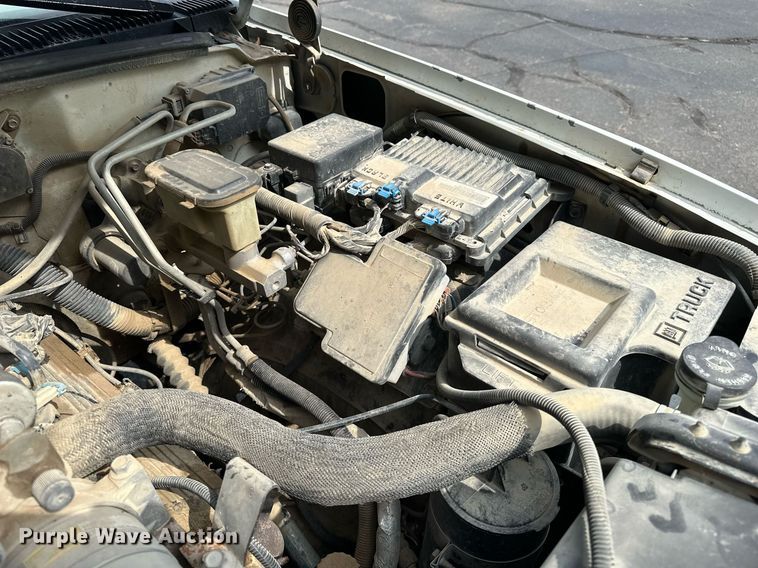 image for item DF8427 1997 Chevrolet Suburban 2500 SUV