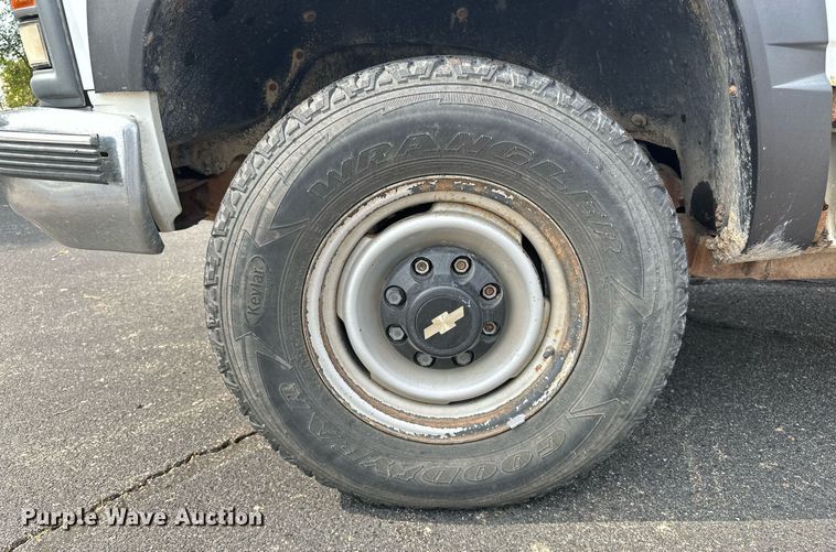 image for item DF8427 1997 Chevrolet Suburban 2500 SUV