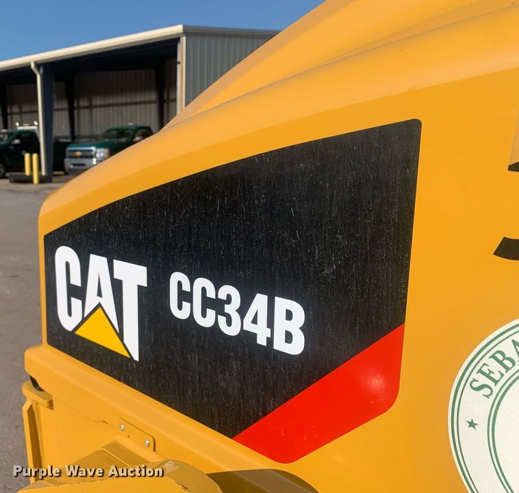 image for item DM1801 2019 Caterpillar CC34B single drum vibratory roller