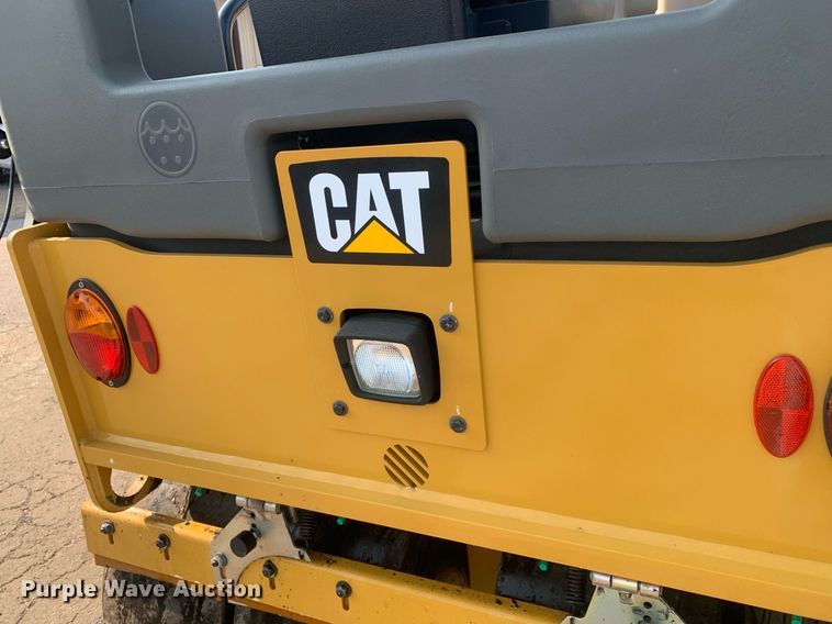 image for item DM1801 2019 Caterpillar CC34B single drum vibratory roller