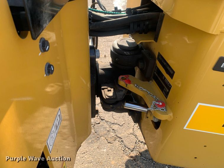 image for item DM1801 2019 Caterpillar CC34B single drum vibratory roller