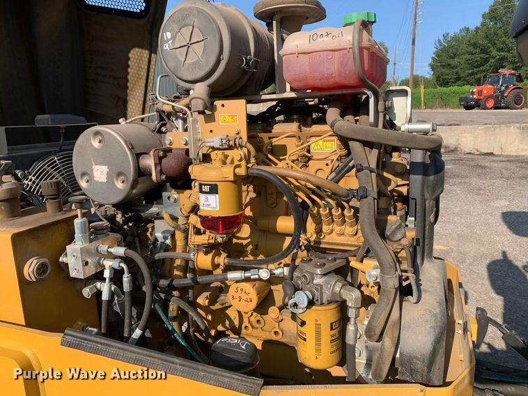 image for item DM1801 2019 Caterpillar CC34B single drum vibratory roller