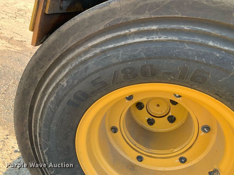 image for item DM1801 2019 Caterpillar CC34B single drum vibratory roller