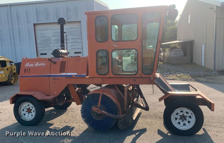 image for item DM1803 2005 Broce RC350 broom