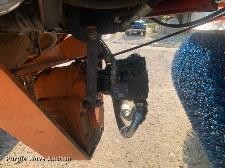 image for item DM1803 2005 Broce RC350 broom