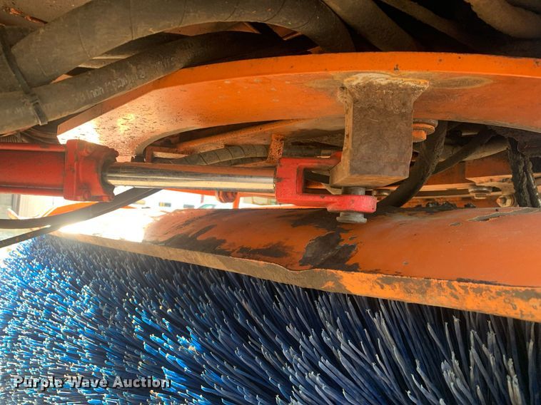 image for item DM1803 2005 Broce RC350 broom