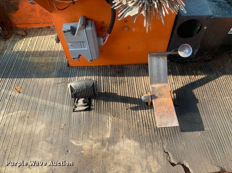 image for item DM1803 2005 Broce RC350 broom