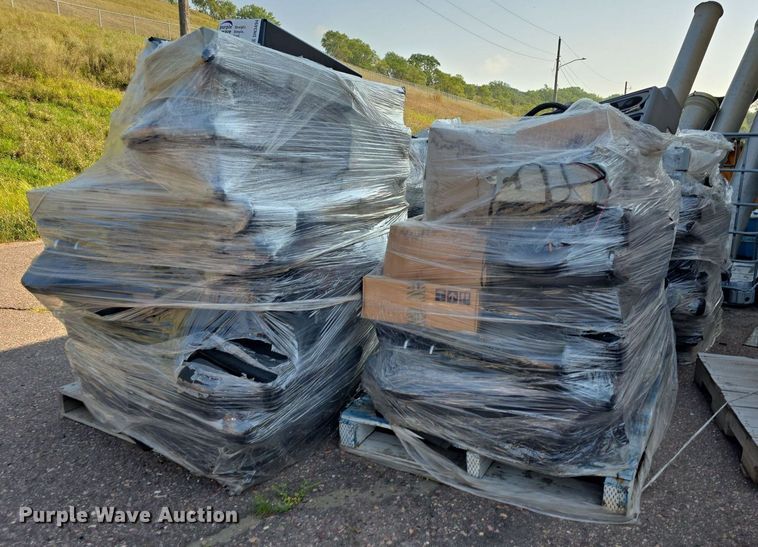 image for item DN3494 Automotive seats